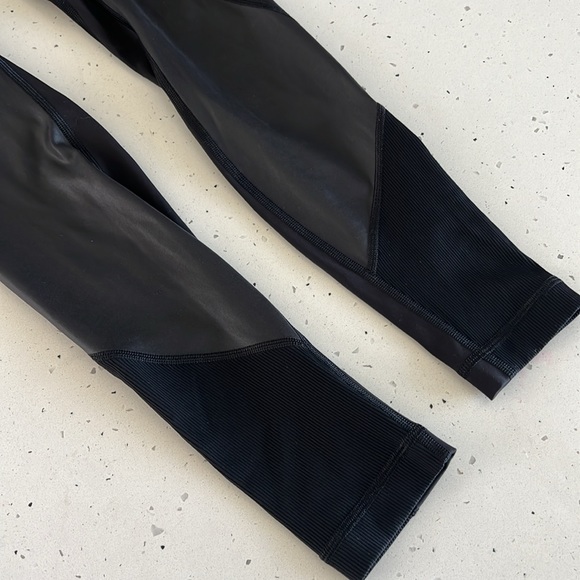Lululemon Mixed textile Leggings - Picture 5 of 8